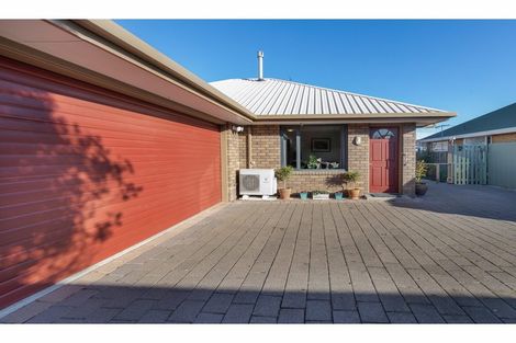 Photo of property in 9b Wiltshire Court, Rangiora, 7400