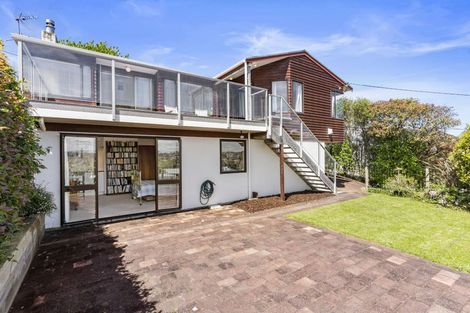 Photo of property in 8 Webb Place, Forrest Hill, Auckland, 0620