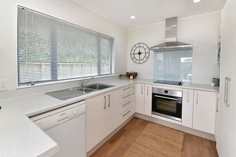 Photo of property in 23 Mollyhawk Rise, Arkles Bay, Whangaparaoa, 0932