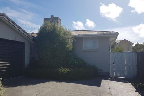 Photo of property in 219 Avonhead Road, Avonhead, Christchurch, 8042