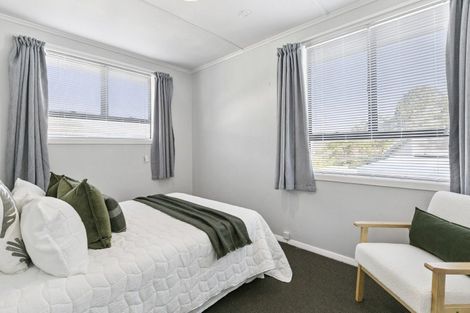 Photo of property in 11b Greer Crescent, Tawa, Wellington, 5028