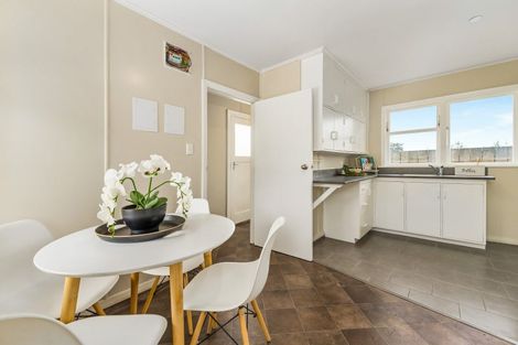 Photo of property in 46b Kaimanawa Street, Kelvin Grove, Palmerston North, 4414