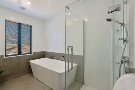 Photo of property in 6 Heacham Lane, Harewood, Christchurch, 8051