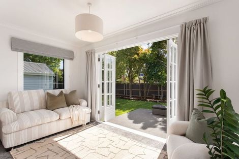 Photo of property in 92a Memorial Avenue, Ilam, Christchurch, 8053