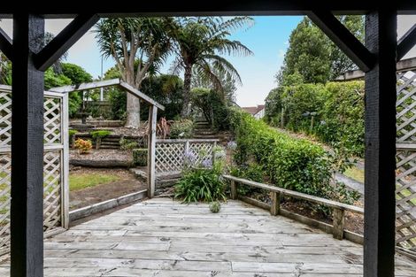 Photo of property in 6 Antonia Place, Bell Block, New Plymouth, 4312