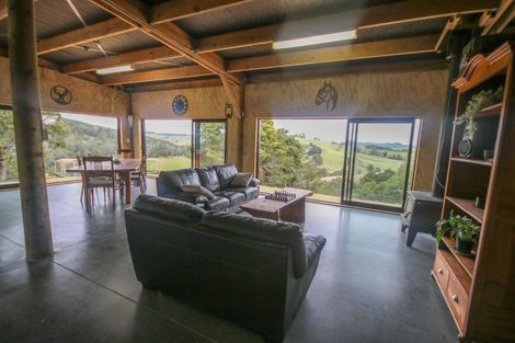 Photo of property in 205 Central Road, Mareretu, Paparoa, 0571