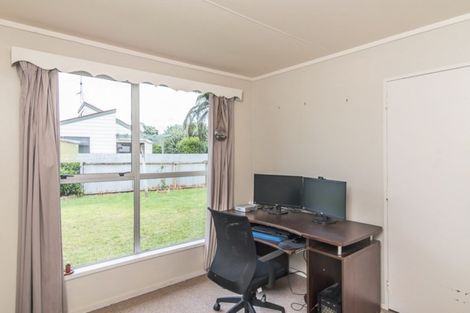 Photo of property in 86 Aorangi Road, Paraparaumu, 5032