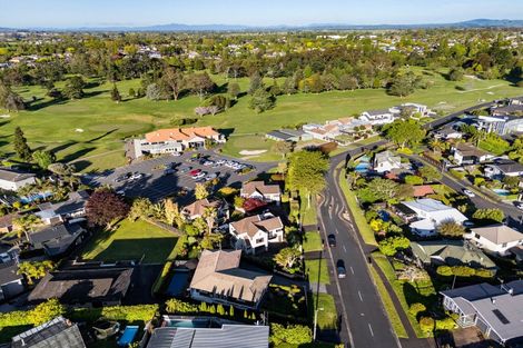 Photo of property in 72 Saint Andrews Terrace, St Andrews, Hamilton, 3200