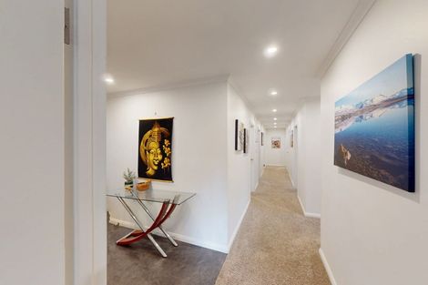 Photo of property in 6 D'urville Place, Kelvin Grove, Palmerston North, 4414