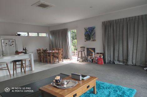 Photo of property in 91a Hebron Road, Waiake, Auckland, 0630