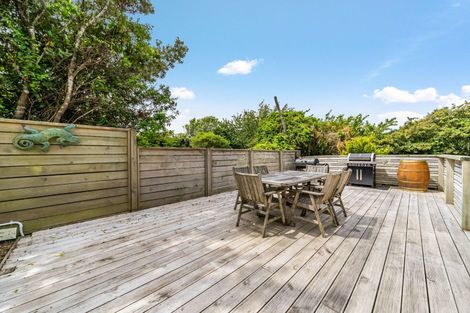 Photo of property in 19 Kitchener Terrace, Johnsonville, Wellington, 6037