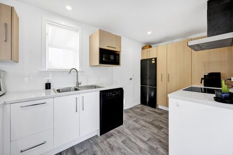 Photo of property in 18 Stanners Street, Eltham, 4322