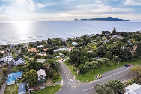 Photo of property in 18 Ocean Road, Paekakariki, 5034