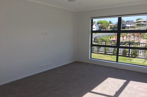 Photo of property in 51 Eugenia Rise, Totara Heights, Auckland, 2105