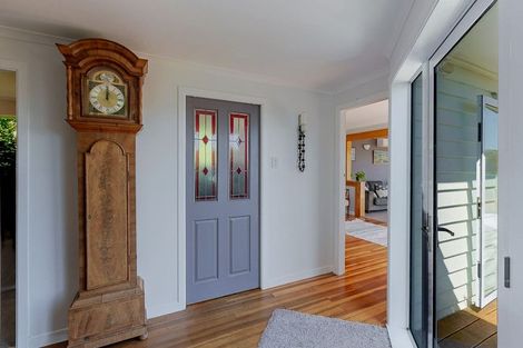 Photo of property in 11 Acheron Road, Paremata, Porirua, 5026