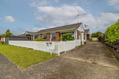 Photo of property in 16 Berwick Place, Mount Maunganui, 3116