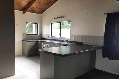 Photo of property in 2/48 Bellfield Road, Opaheke, Papakura, 2113