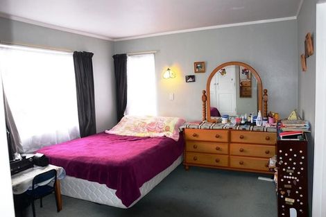 Photo of property in 53 Poaka Avenue, Dinsdale, Hamilton, 3204