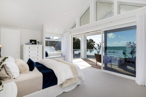 Photo of property in 15 Shelly Beach Parade, Cockle Bay, Auckland, 2014