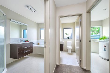 Photo of property in 71 Hine Street, New Plymouth, 4310