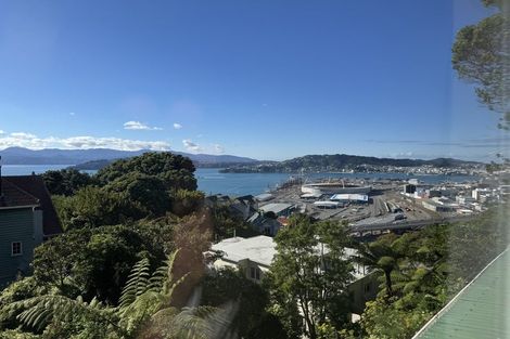 Photo of property in 2/51 Barnard Street, Wadestown, Wellington, 6012