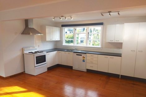 Photo of property in 92 Fraser Avenue, Johnsonville, Wellington, 6037