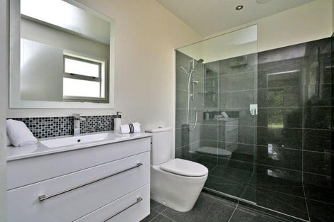 Photo of property in 8 Hikanui Drive, Havelock North, 4130