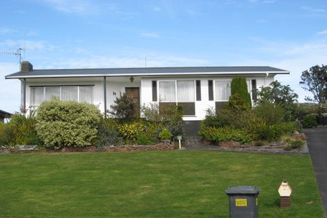 Photo of property in 11 Karamu Street, Tawhero, Whanganui, 4501