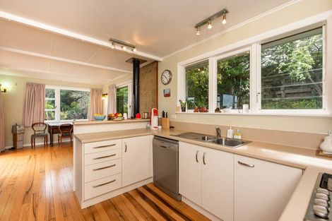 Photo of property in 44 Acheron Road, Paremata, Porirua, 5026