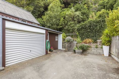 Photo of property in 4/249 Muritai Road, Eastbourne, Lower Hutt, 5013