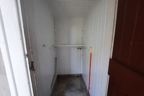 Photo of property in 1/31 Hanlon Crescent, Narrow Neck, Auckland, 0624