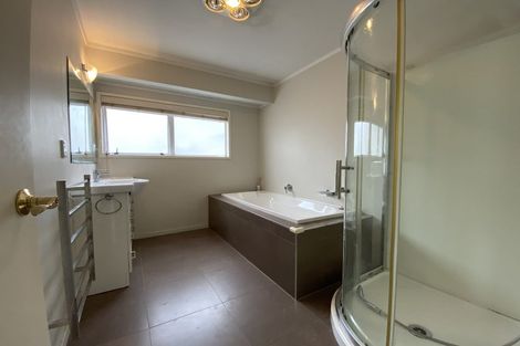 Photo of property in 4 Sailfish Drive, West Harbour, Auckland, 0618