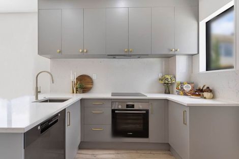 Photo of property in 2/77 Glenmore Road, Sunnyhills, Auckland, 2010