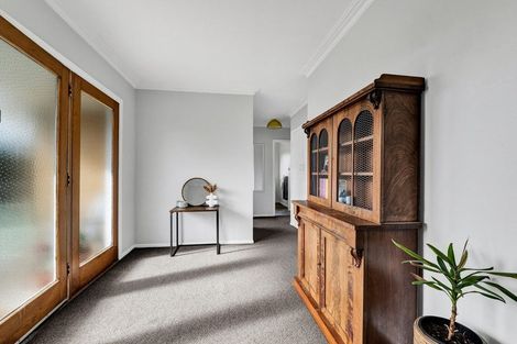 Photo of property in 90 Bayly Road, Blagdon, New Plymouth, 4310