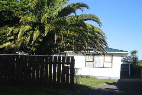 Photo of property in 8 Winton Street, Paraparaumu Beach, Paraparaumu, 5032