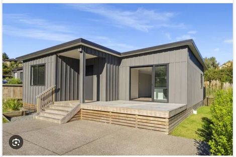 Photo of property in 12 Wrybill Way, Welcome Bay, Tauranga, 3112