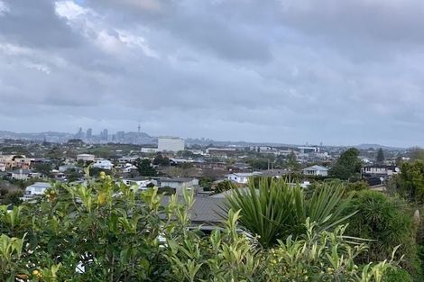 Photo of property in 1/4 Dewsbury Terrace, Castor Bay, Auckland, 0620