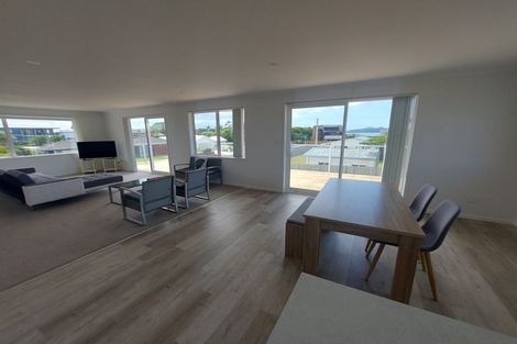 Photo of property in 5 Kahukaka Road, One Tree Point, 0118