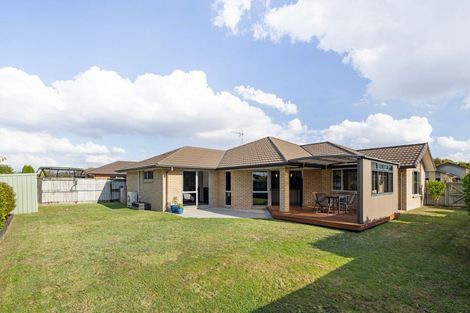 Photo of property in 26 Whitney Place, Rototuna North, Hamilton, 3210