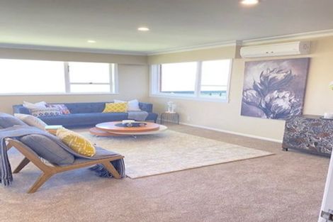 Photo of property in 2/111 Bond Crescent, Forrest Hill, Auckland, 0620