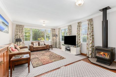 Photo of property in 3 Romney Square, Tawa, Wellington, 5028