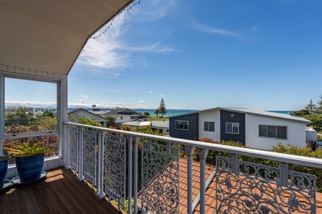 Photo of property in 49 Charles Street, Westshore, Napier, 4110