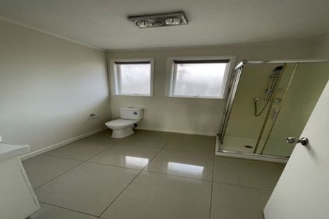 Photo of property in 3 Mcdivitt Street, Manurewa, Auckland, 2102
