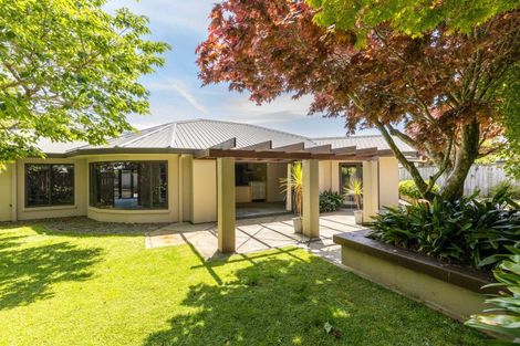 Photo of property in 3c Kinross Drive, Merrilands, New Plymouth, 4312