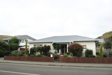 Photo of property in 12 Wiggins Street, Sumner, Christchurch, 8081
