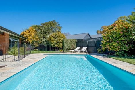 Photo of property in 6 Rutherglen Avenue, Ilam, Christchurch, 8041
