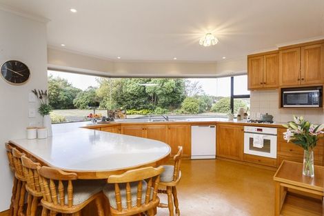Photo of property in 515 Roberts Line, Kelvin Grove, Palmerston North, 4470