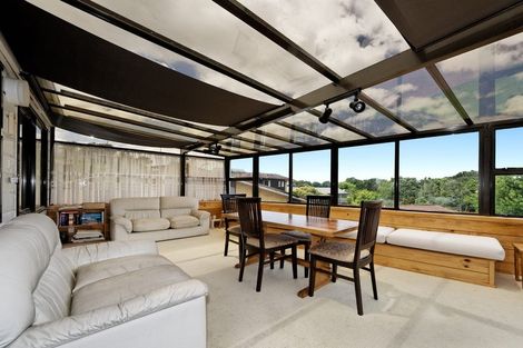 Photo of property in 172 Wiseley Road, West Harbour, Auckland, 0618