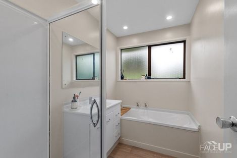 Photo of property in 10 Pahi Place, West Harbour, Auckland, 0618