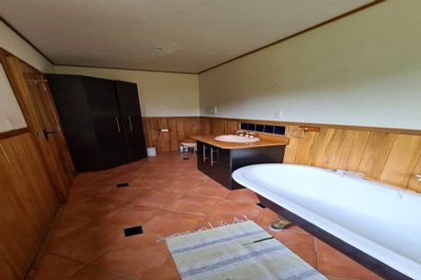 Photo of property in 9 Lindaver Grove, Merrilands, New Plymouth, 4312